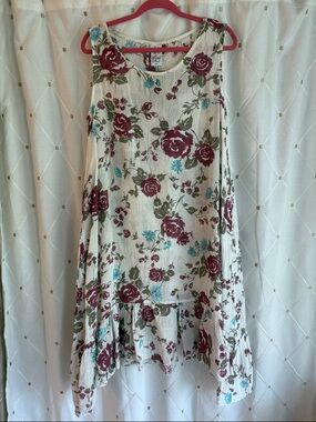 BNWT!  Sleeveless Floral linen Swing Dress in Ivory and Burgundy